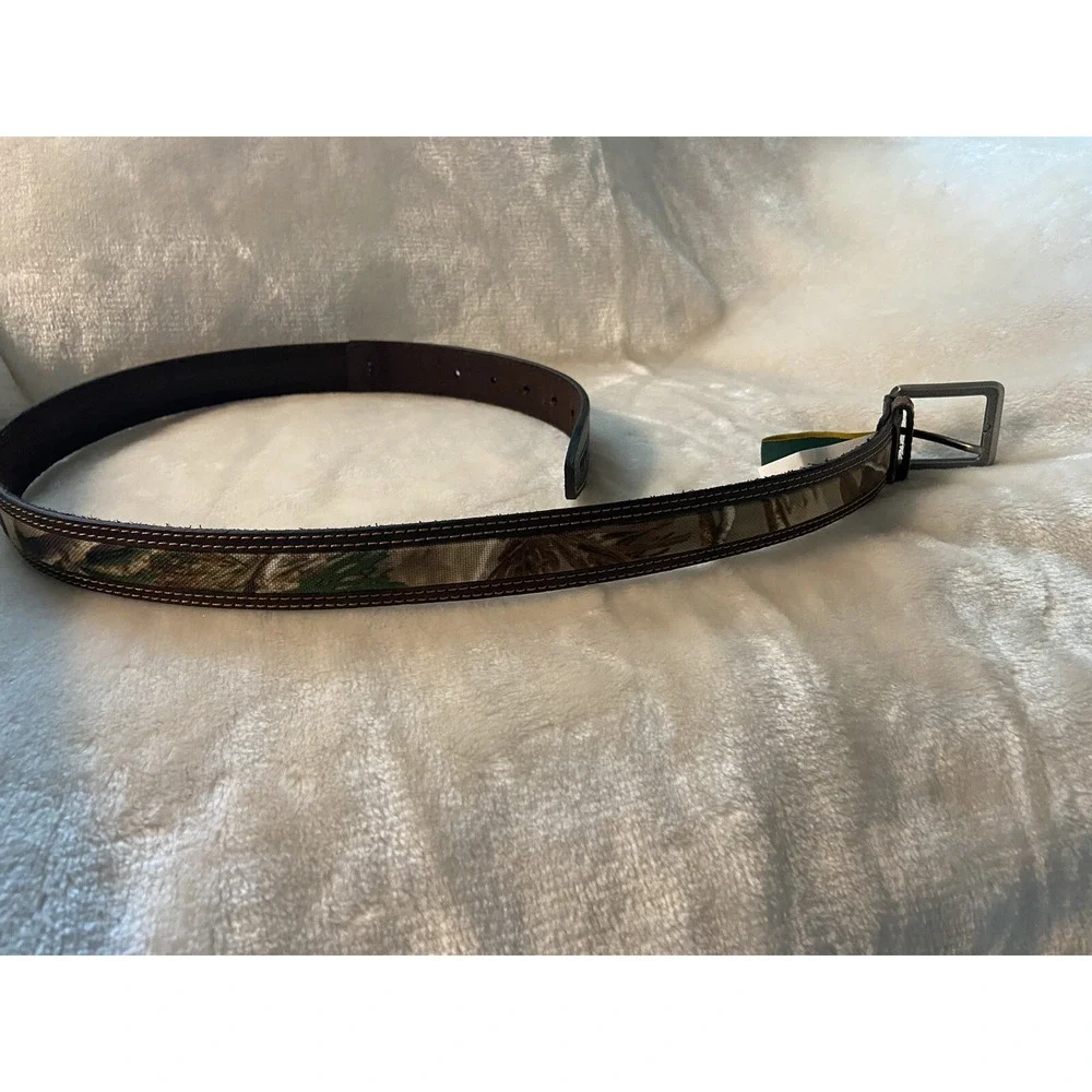 Candela's Belt Size 32 Dark Brown With Cameo Cloth In Center